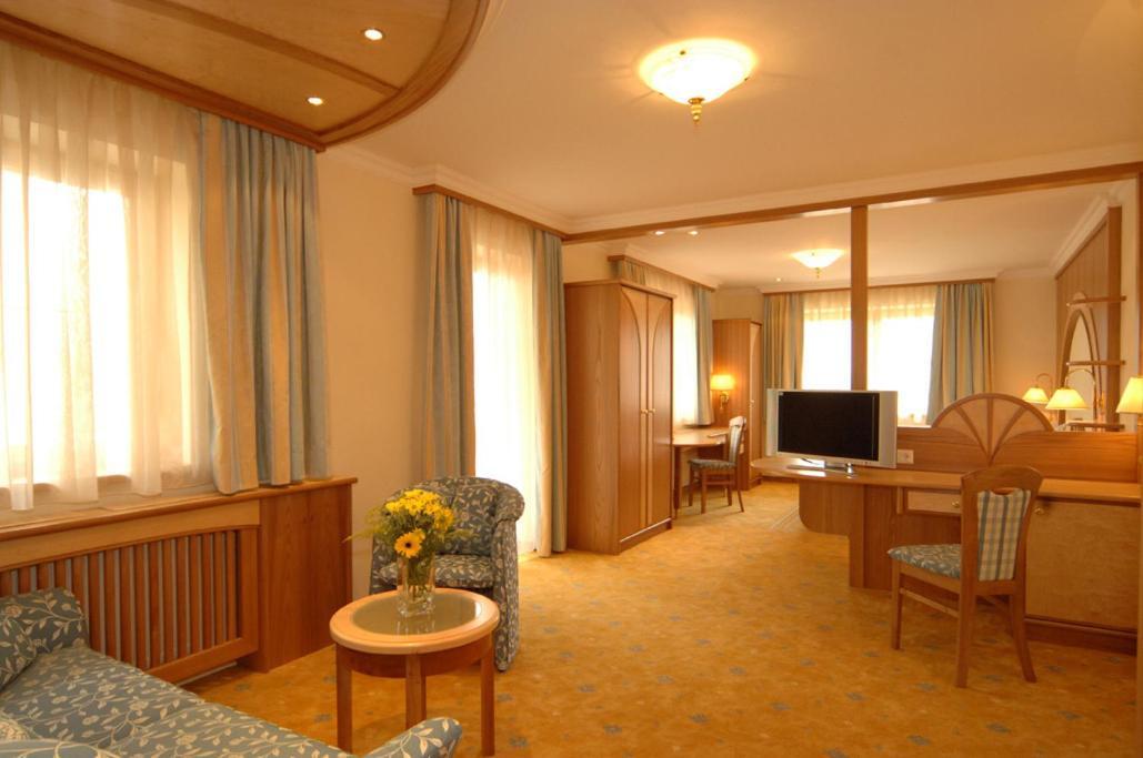 Hotel Neuwirt Ramsau am Dachstein Rom bilde