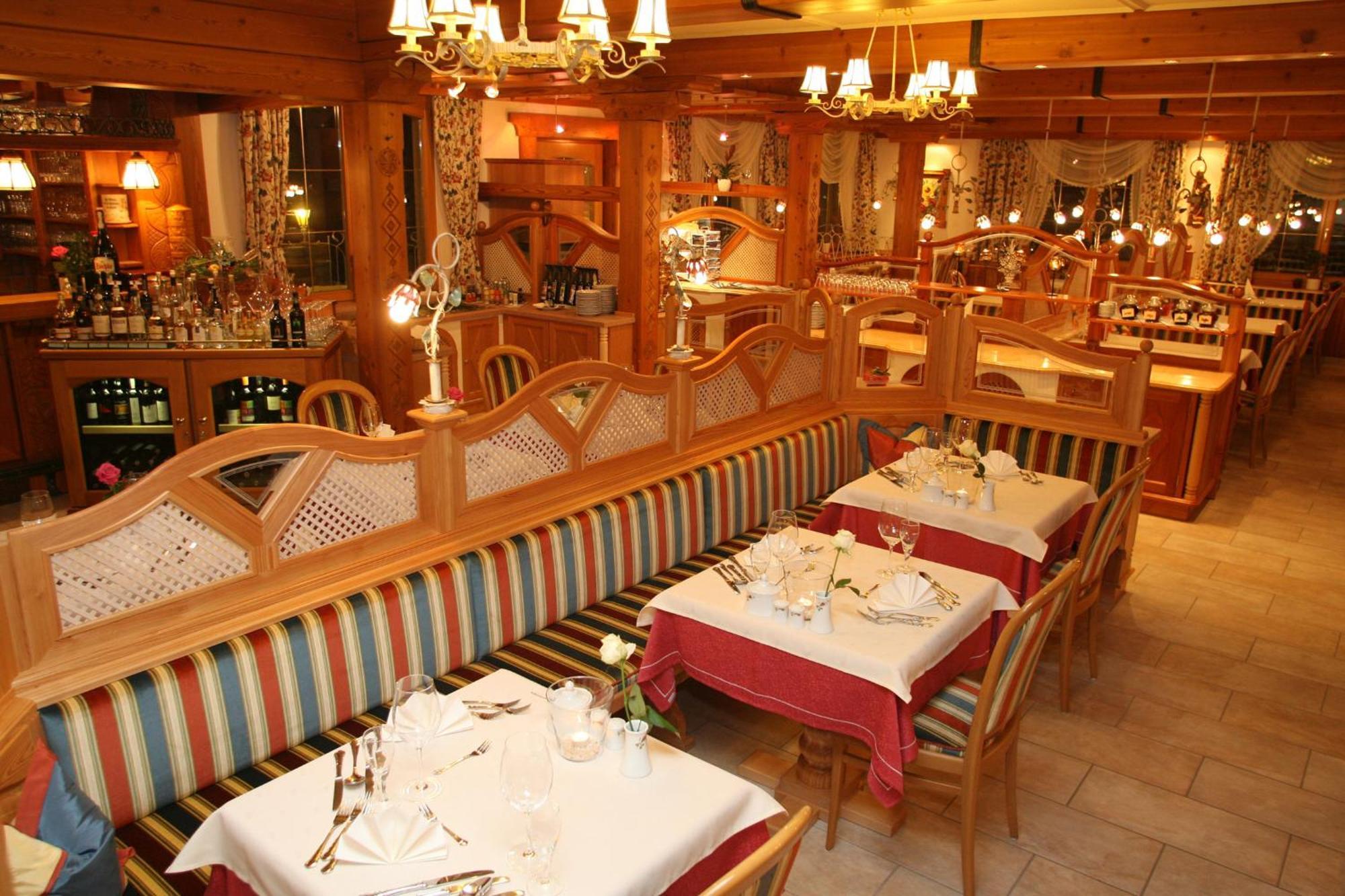 Hotel Neuwirt Ramsau am Dachstein Eksteriør bilde
